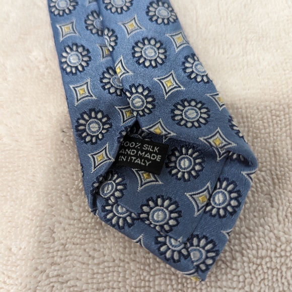 Barneys New York Silk Tie - Picture 3 of 3